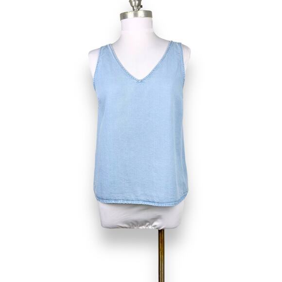 Small petite GAP denim style short tank top blouse v neck - Picture 2 of 5
